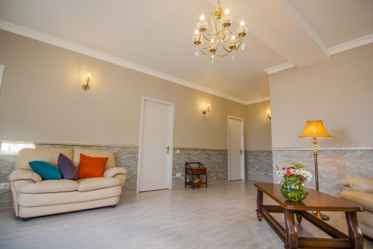 Boutique Hotel BelleVue Sighnaghi Extérieur photo